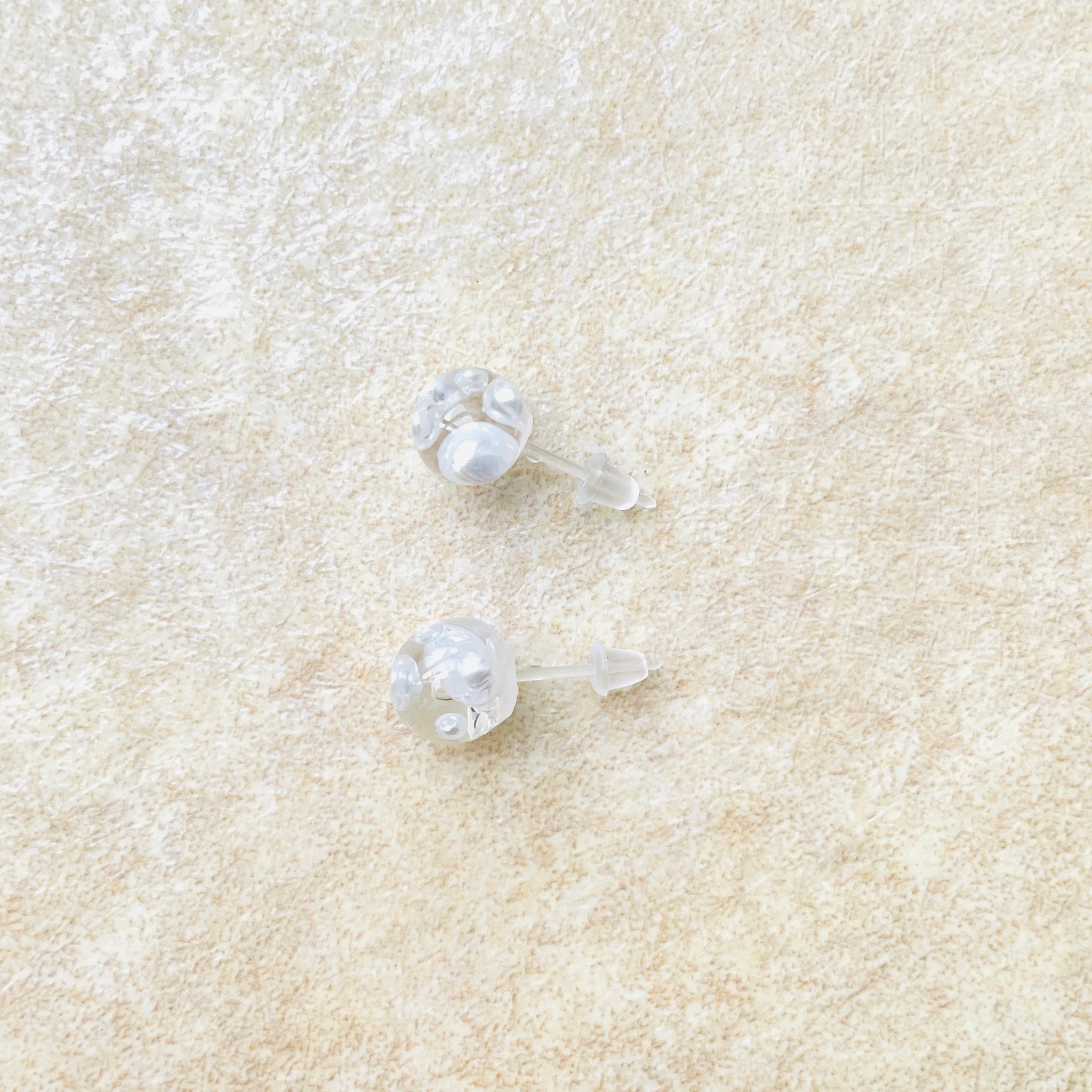 つぶつぶパールのまるい一粒ピアス | 4枚目