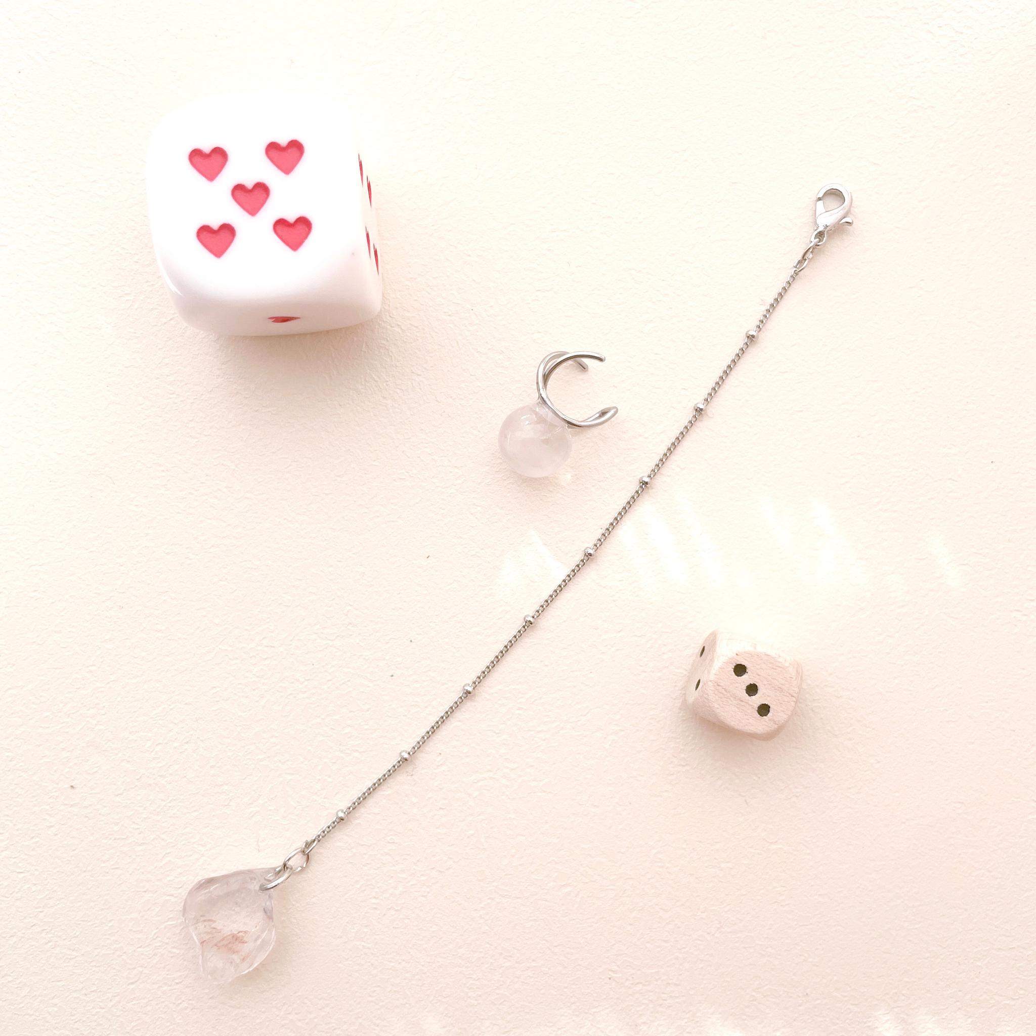 クールな氷の2WAYイヤーカフ