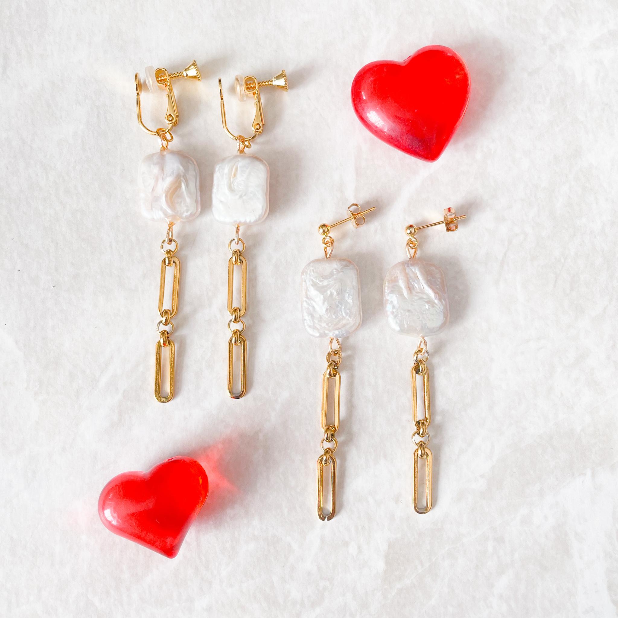 スクエアバロックパール×ゴールドステンレスチェーンの甘辛ピアス・イヤリング | 2枚目