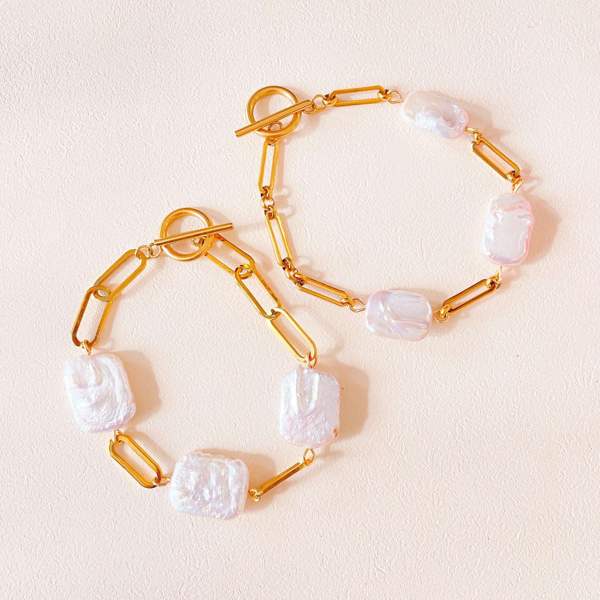 スクエアバロックパール×ゴールドステンレスチェーンの甘辛ブレスレット