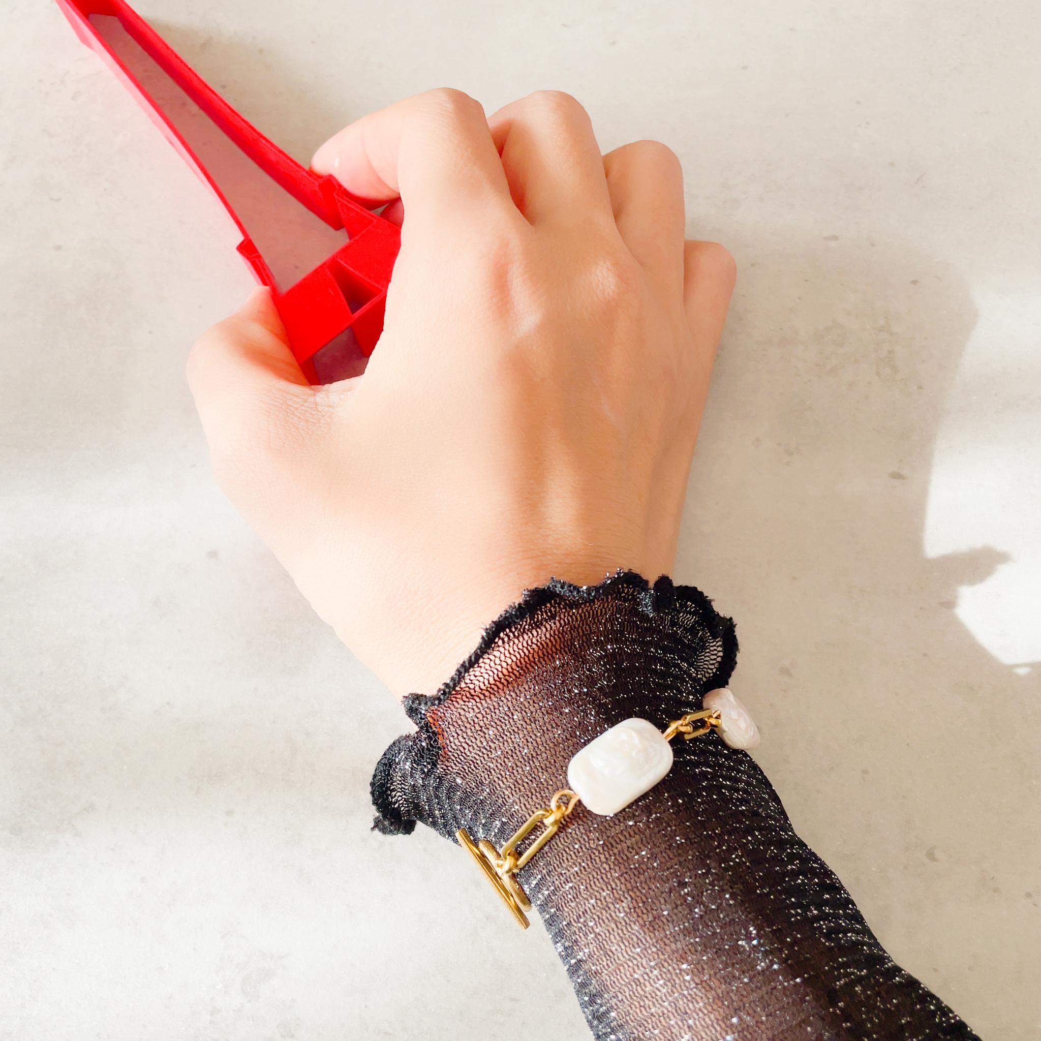 スクエアバロックパール×ゴールドステンレスチェーンの甘辛ブレスレット | 5枚目