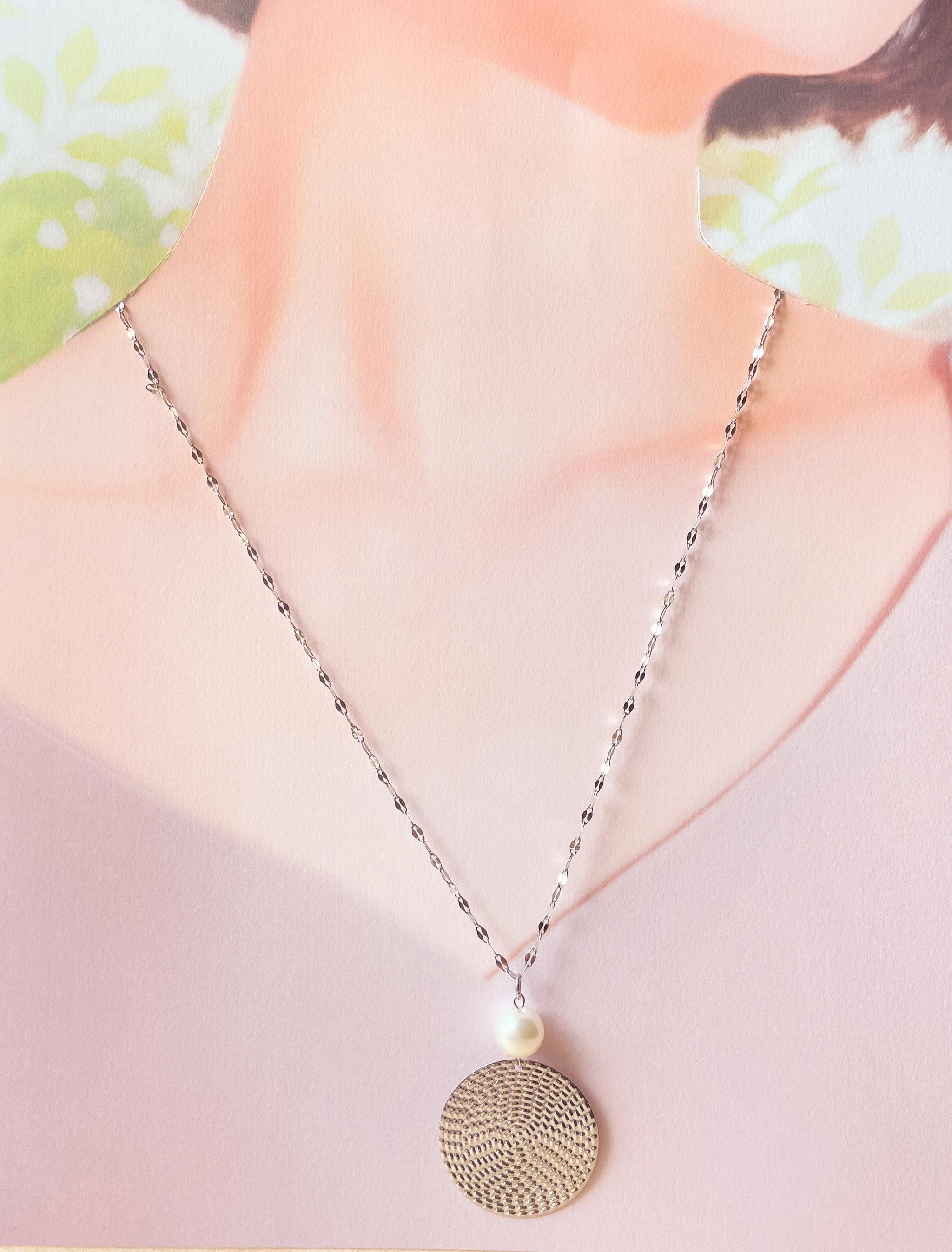 シルバーメタルパーツが煌めく　サージカルステンレスチェーンのロングネックレス(60cm) | 4枚目