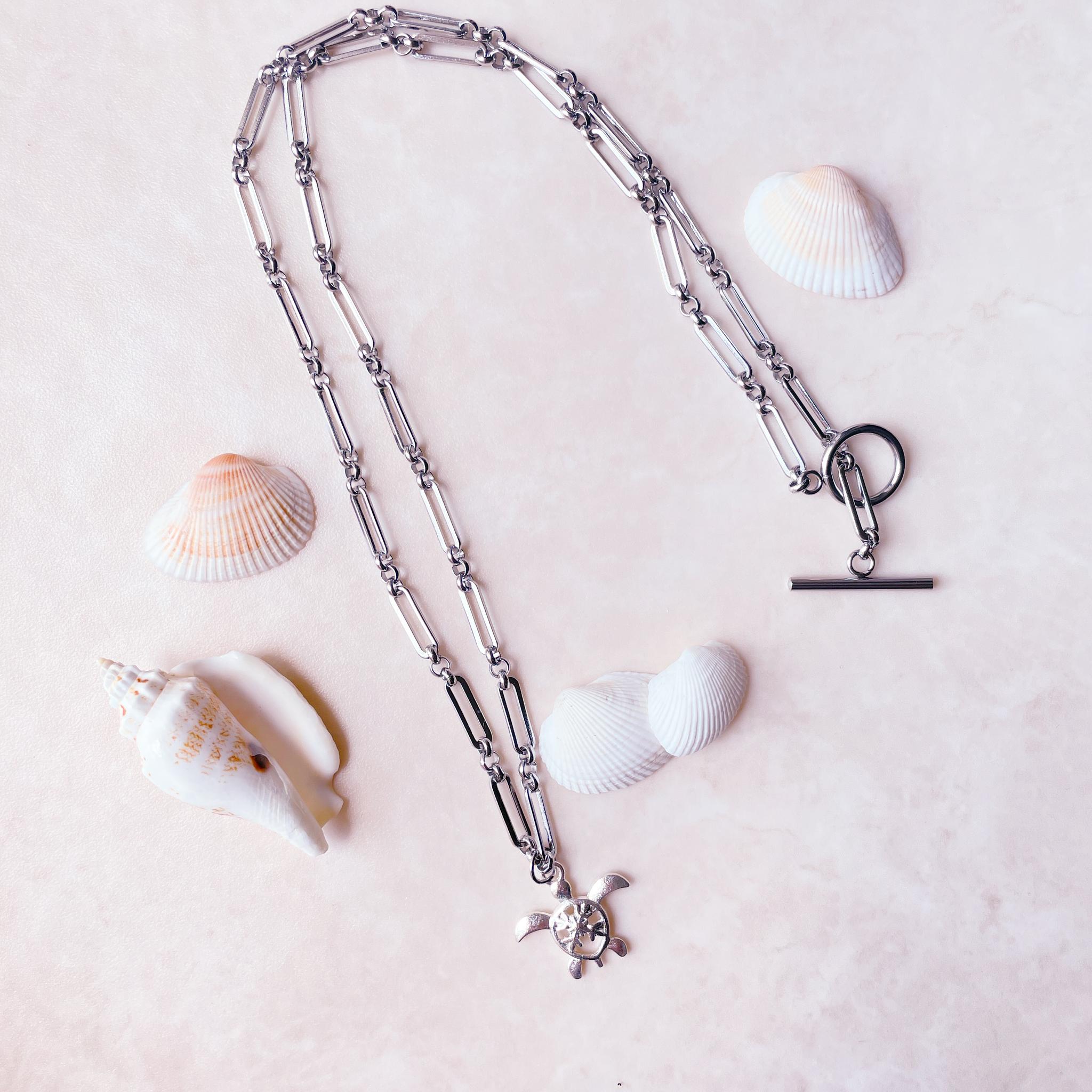 Honu”ホヌ（ウミガメ）チャームネックレス　マンテルで留めるの簡単！ユニセックスデザイン | 2枚目