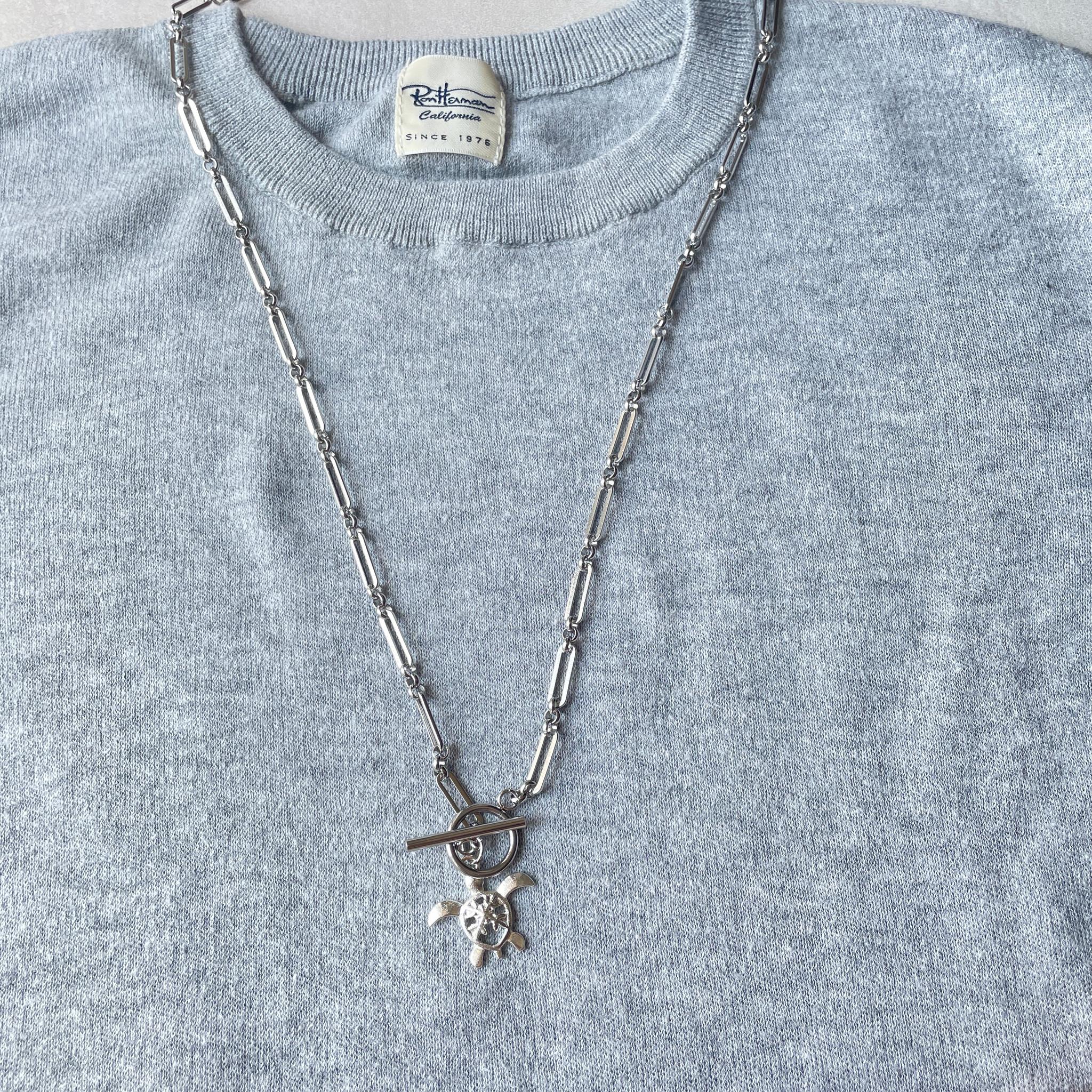 Honu”ホヌ（ウミガメ）チャームネックレス　マンテルで留めるの簡単！ユニセックスデザイン | 7枚目