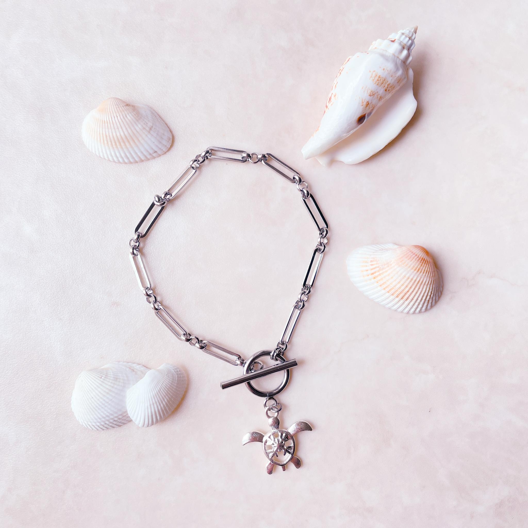 Honu”ホヌ（ウミガメ）チャームブレスレット　マンテルで留めるの簡単！メンズ・ユニセックスデザイン(短く調整可能) | 2枚目