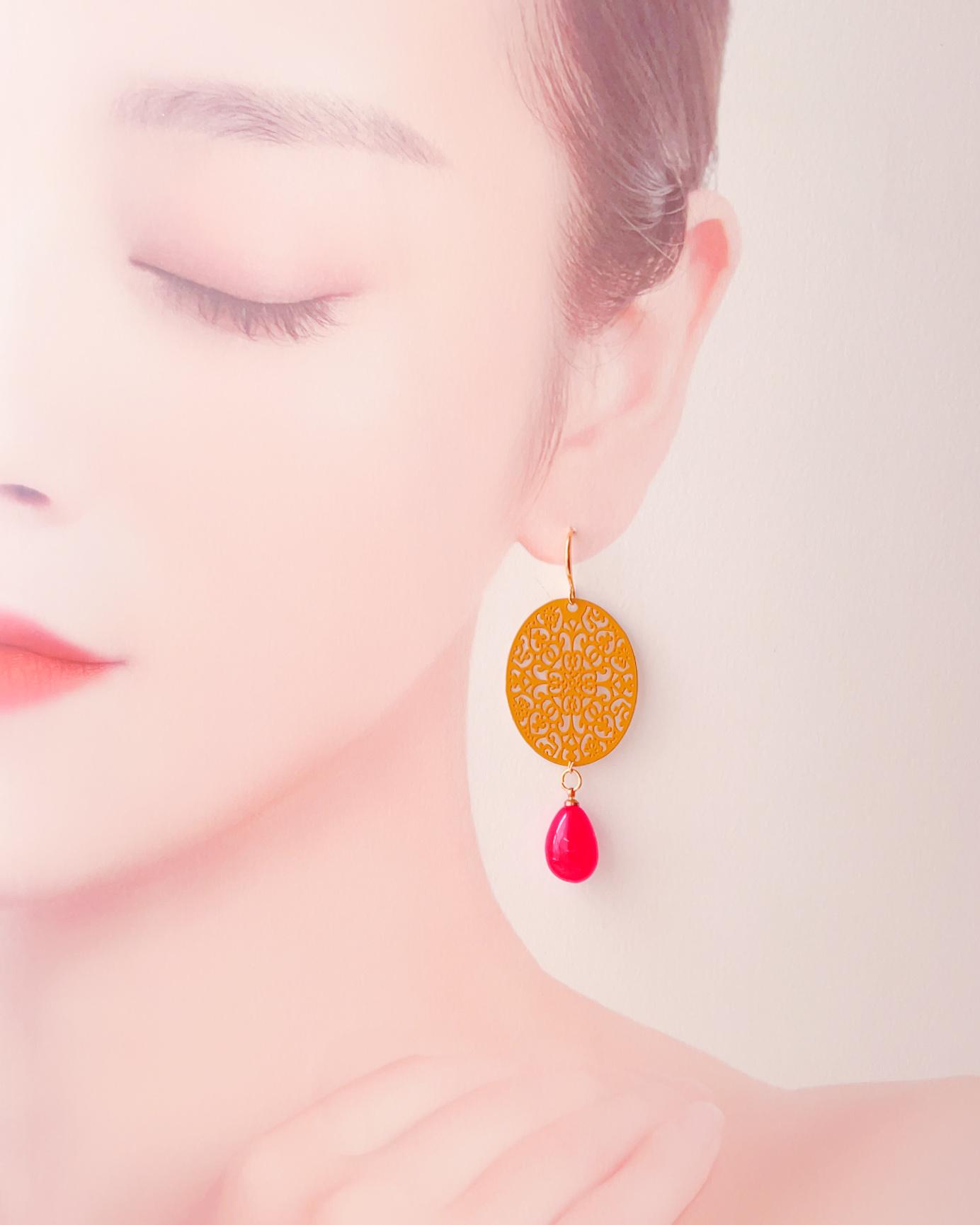 軽くて映える！赤いドロップが揺れるオリエンタルブルームピアス | 6枚目