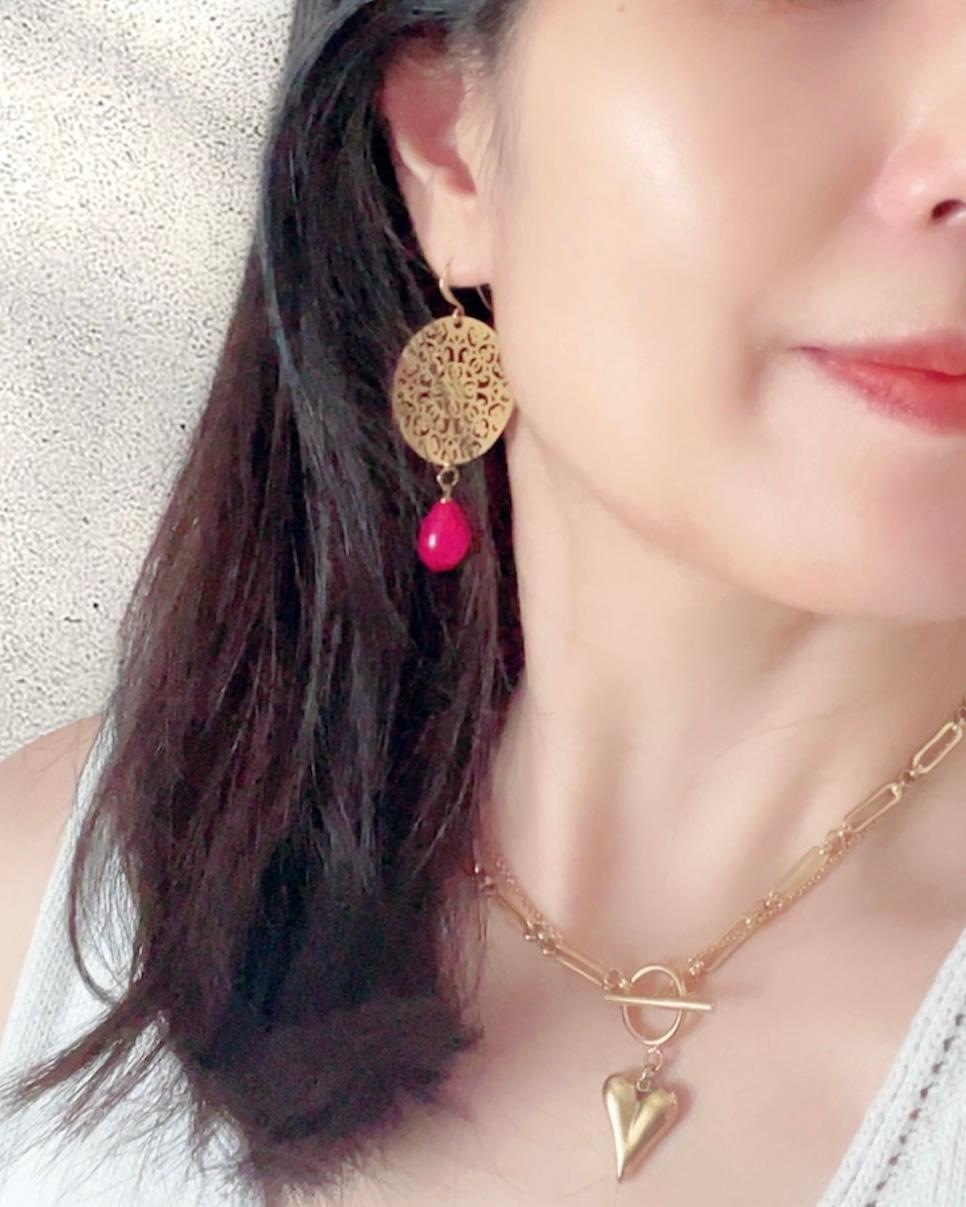 軽くて映える！赤いドロップが揺れるオリエンタルブルームピアス | 7枚目