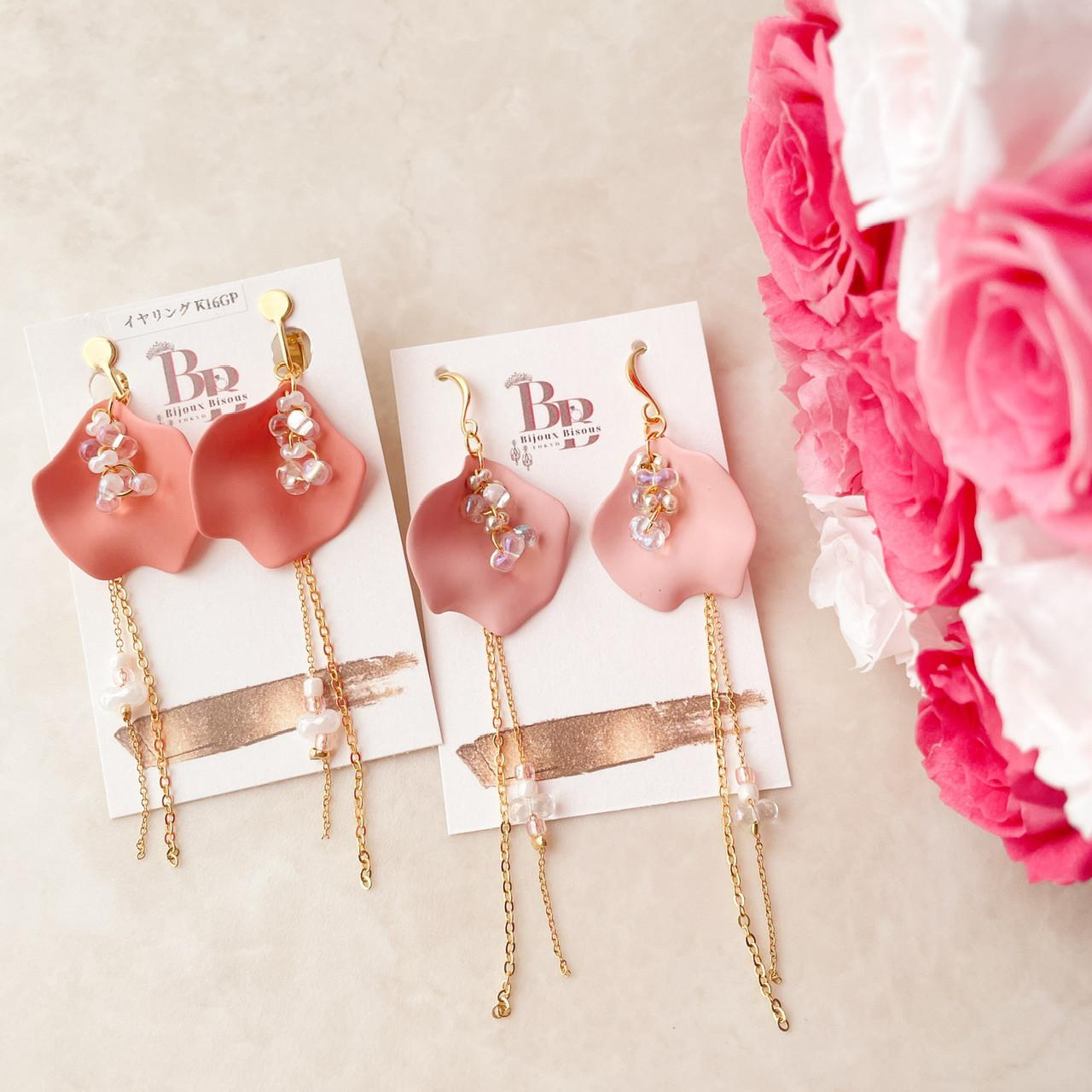 アフタヌーンティーに♥マットな花びらの華やかピアス・イヤリング(グレー)　ヌン活アクセ | 11枚目