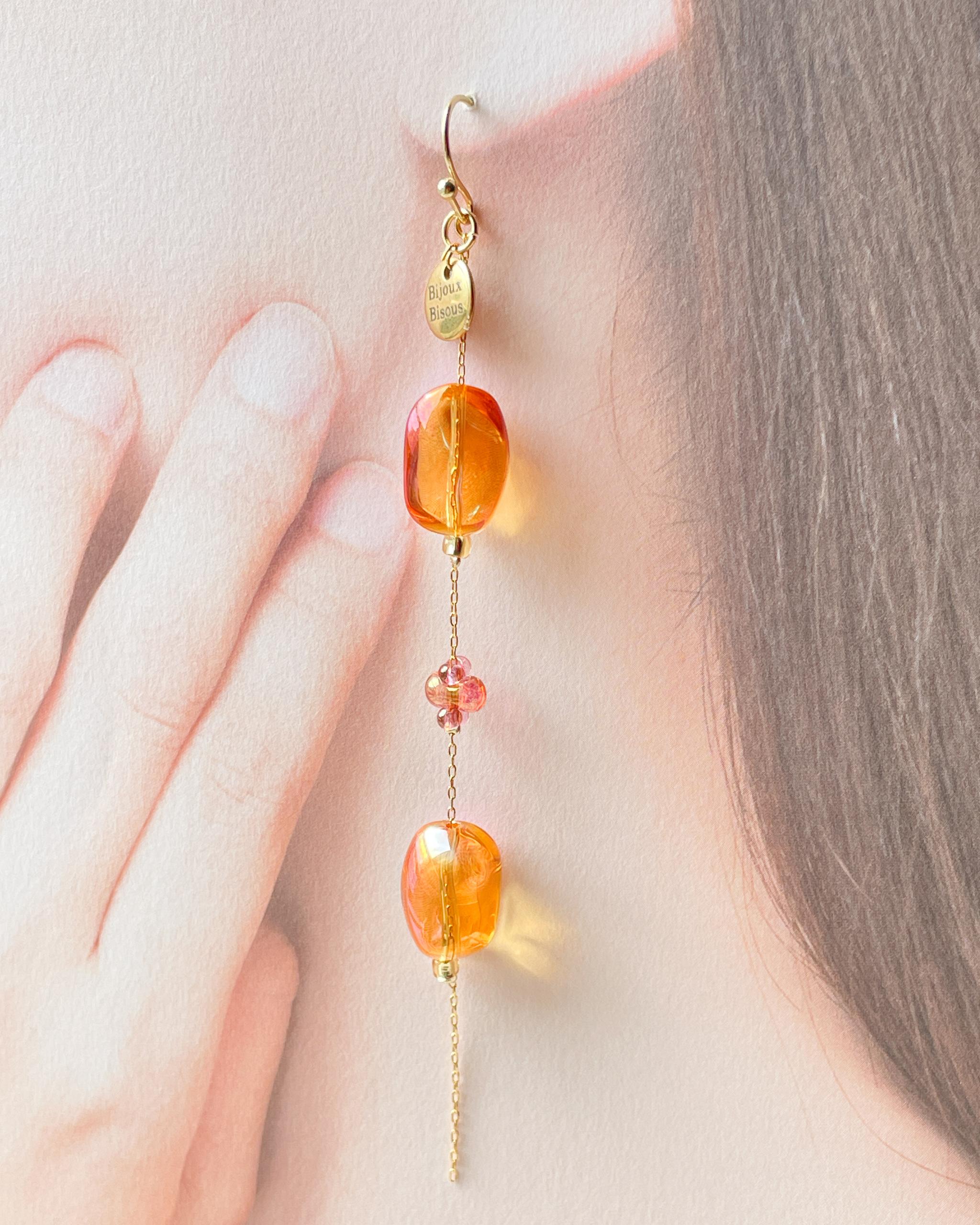 【光をまとう、ガラスビーズのロングチェーンピアス】2色・イヤリング変更可 | 4枚目