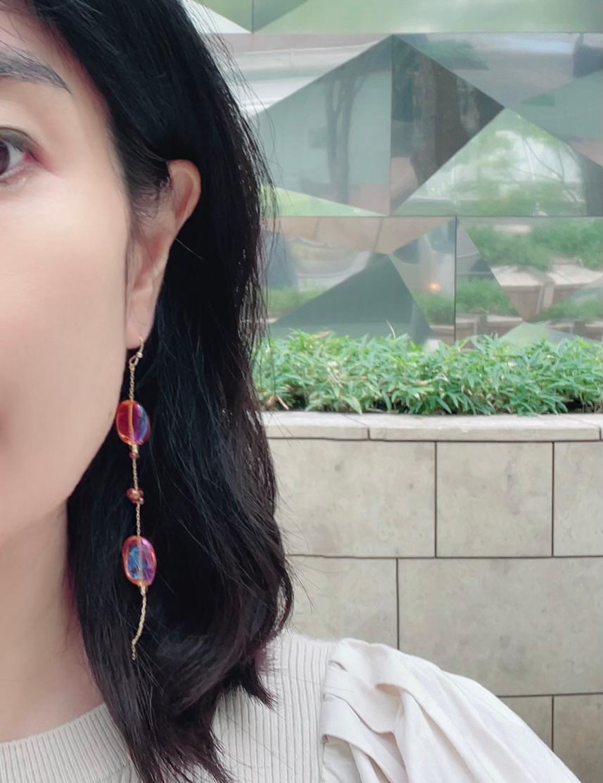 【光をまとう、ガラスビーズのロングチェーンピアス】2色・イヤリング変更可 | 6枚目