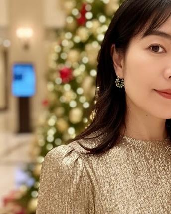 クリスマスリースのきらめきフープ見えピアス　～ Look like hoop earrings | 3枚目